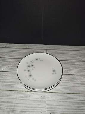 Royal Doulton Set of 4 Thistledown VTG Mid Century Modern Dessert Plates England